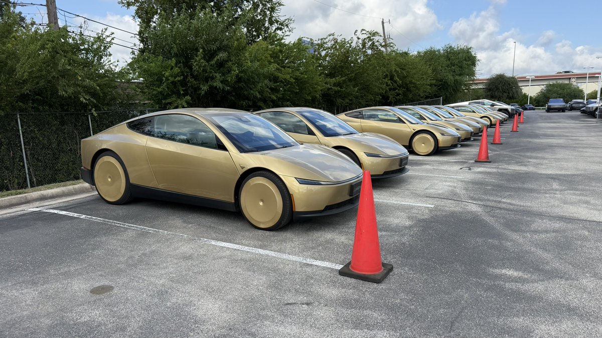 Tesla 'Farzad' Spotted in San Antonio: 5 Details That Matter