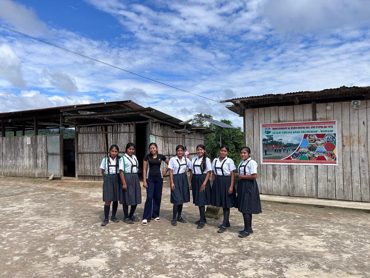 Starlink Connects 30,000+ Students in Peru via School Partnership