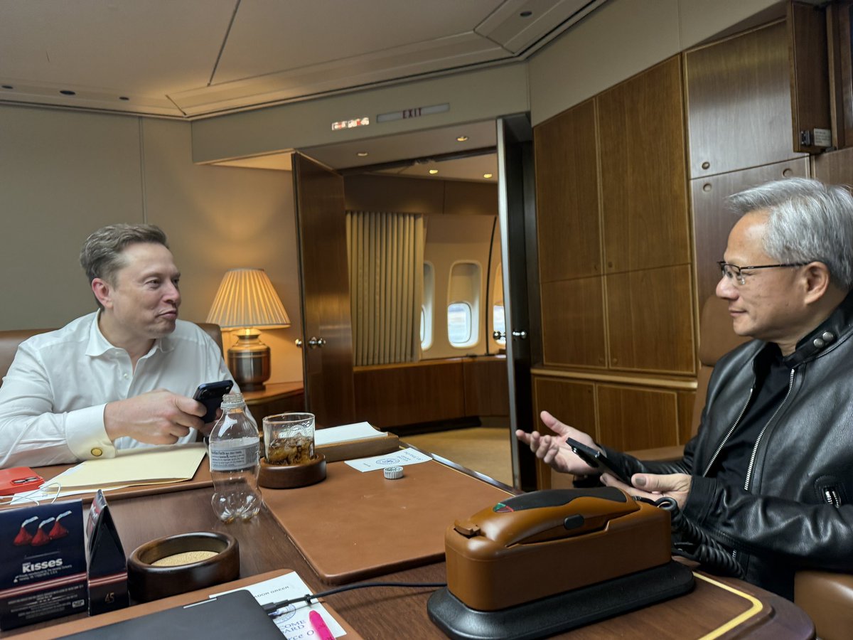 Musk and Jensen Huang Flew Together on Air Force One to China