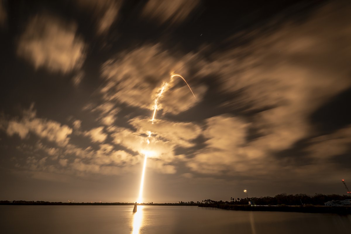 SpaceX Lands Falcon 9 in the Bahamas for Just the 2nd Time Ever