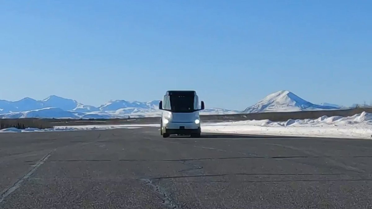 Tesla Semi Handles Ice in Alaska Thanks to VDC System