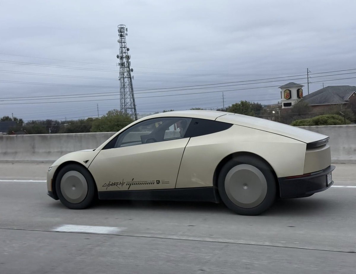 Mirrorless Tesla Cybercab Spotted Testing in Austin Again