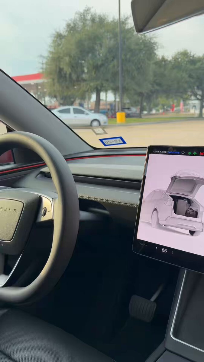 Tesla Robotaxi Adds Automatic Trunk Opening at Drop-Off