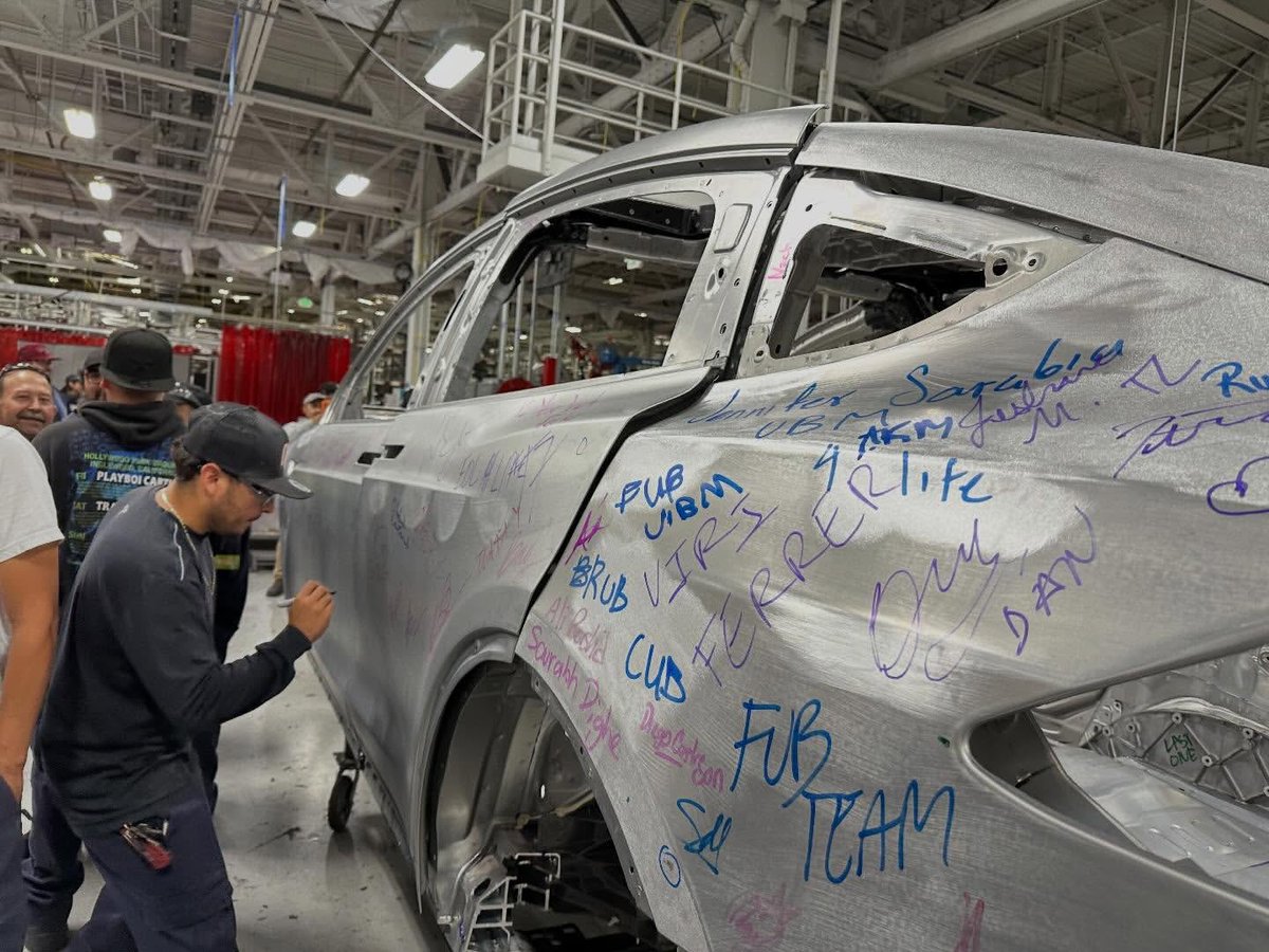 Tesla Model X Production Ends: The Last One Just Left Fremont