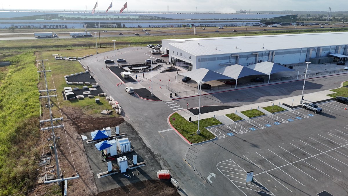 Giga Texas Expands to Four Megachargers as Semi Fleet Scales Up