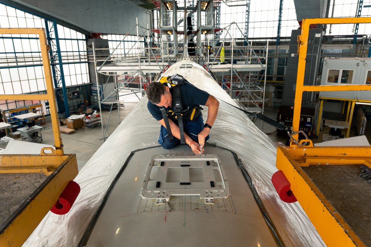 Starlink Aviation: 5 Numbers That Show How Fast It's Scaling