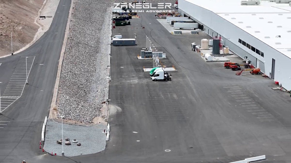 Tesla Semi Enters Pilot Production: 50K Units/Year and $14B Revenue Ah