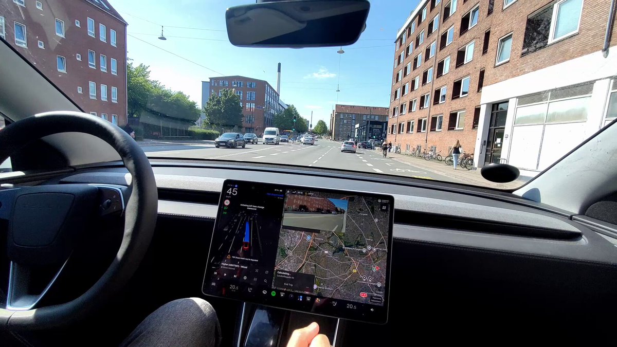 Tesla FSD Supervised Catches a Close Call in Copenhagen