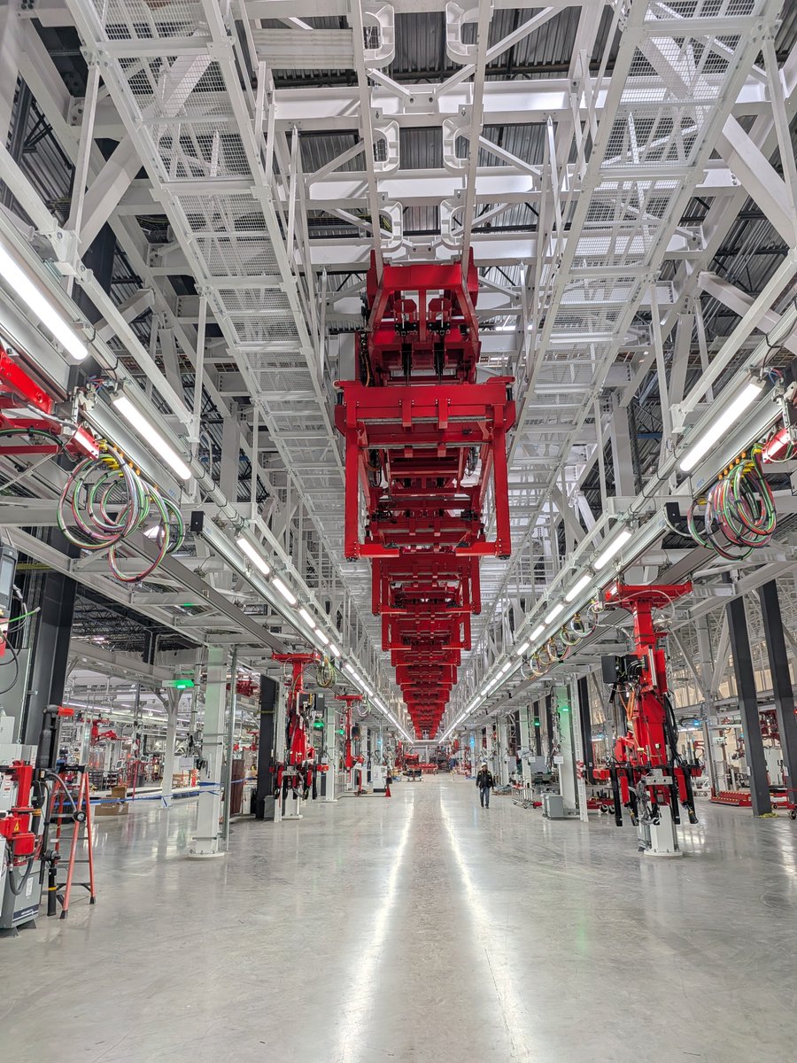 Tesla Semi Factory in Nevada: First Look as Production Nears