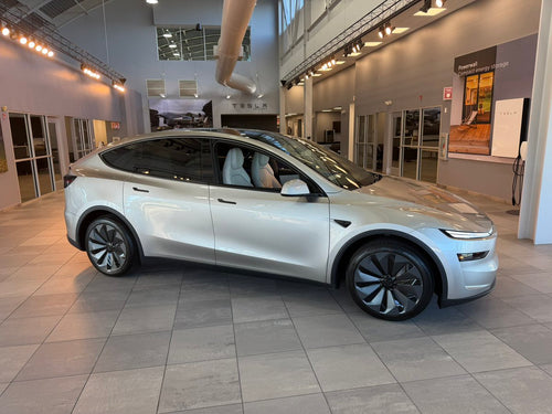 Tesla Model Y L in US Showrooms: 7 Details That Matter