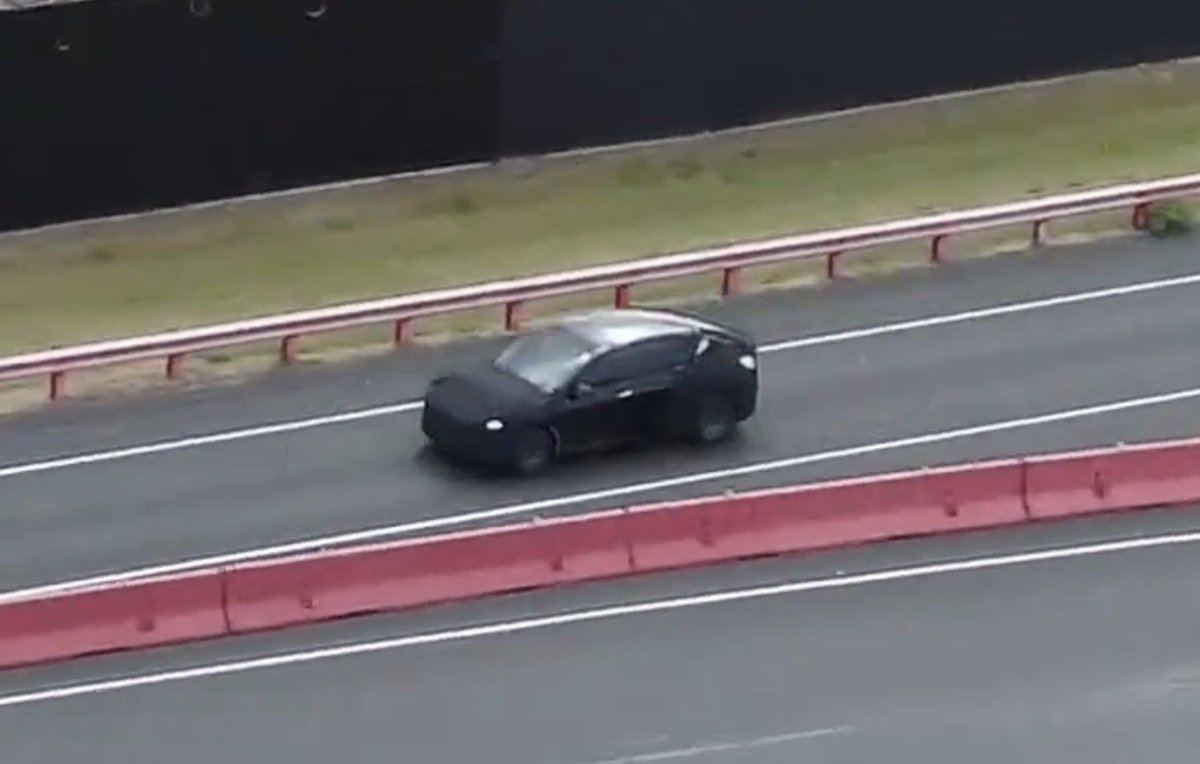Tesla Model Y L Spotted Testing at Fremont — US Launch Incoming