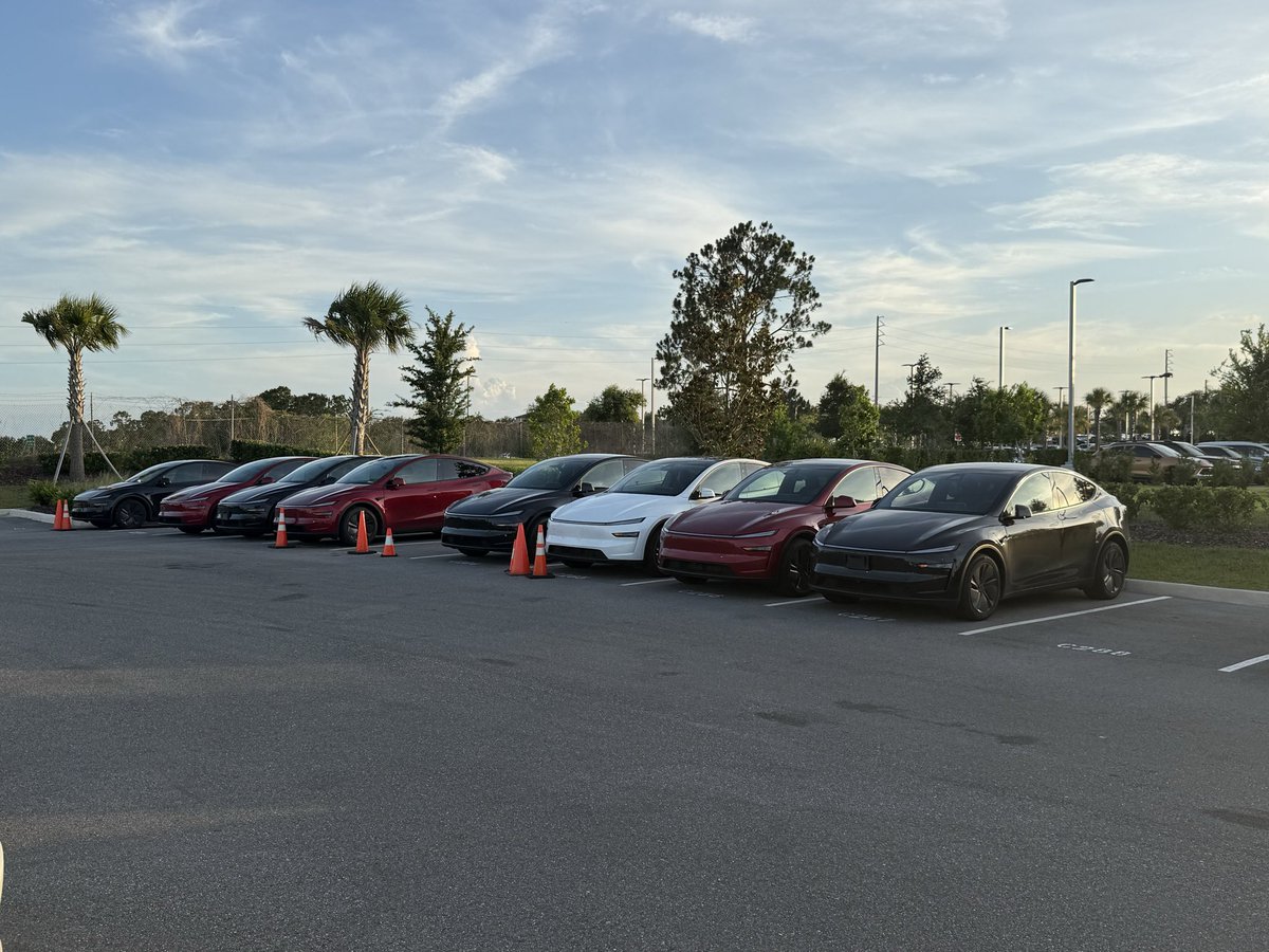 Tesla Robotaxi Model Ys Spotted in Florida with New Hardware