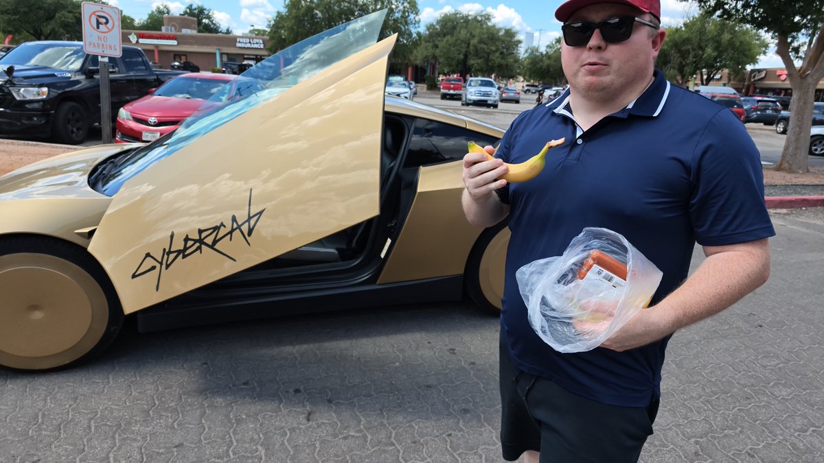 Cybertruck Tailgate Pinch Hazard: What Owners Should Know Now