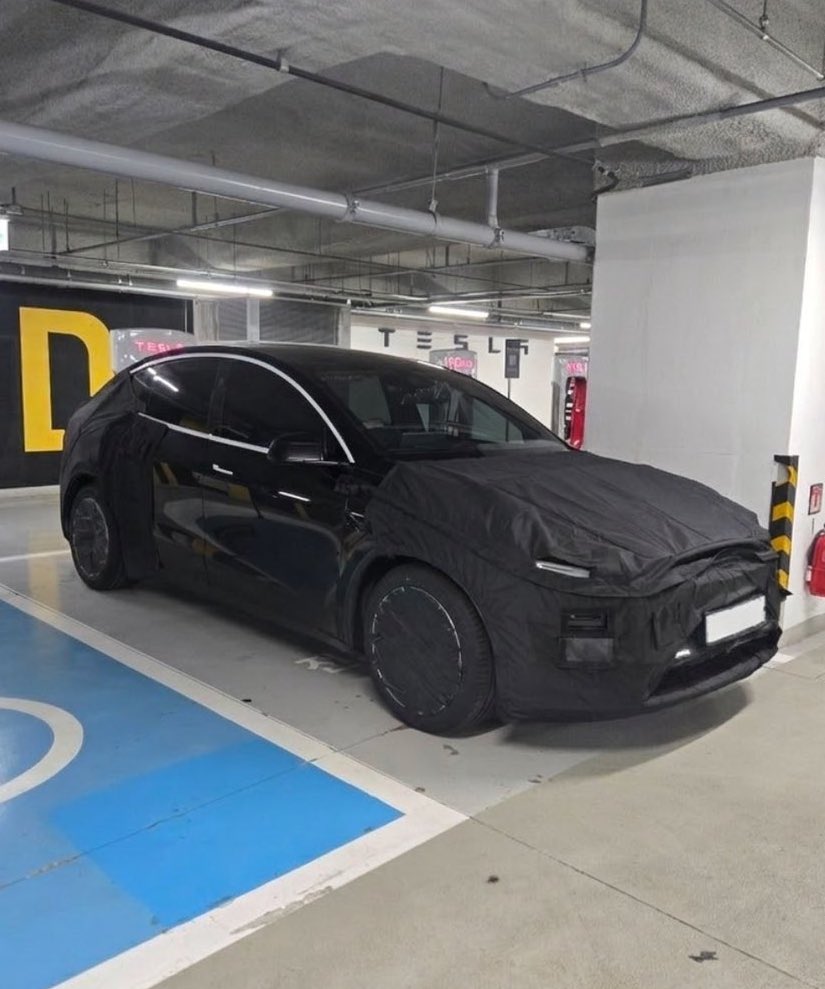 Tesla Model Y L Spotted in South Korea: 6-Seat Variant Confirmed