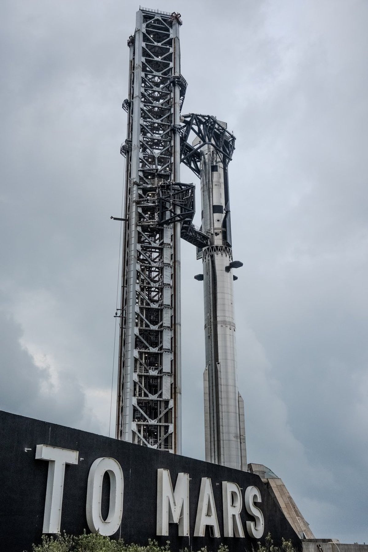 Musk's 'Full Stack Engineering' Is the Thread Connecting Tesla, SpaceX, and xAI