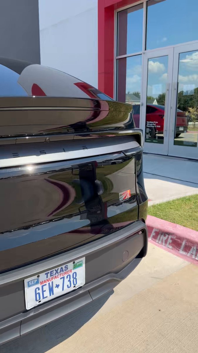 Model Y L Test Drives Begin in the U.S.: 6 Details That Matter