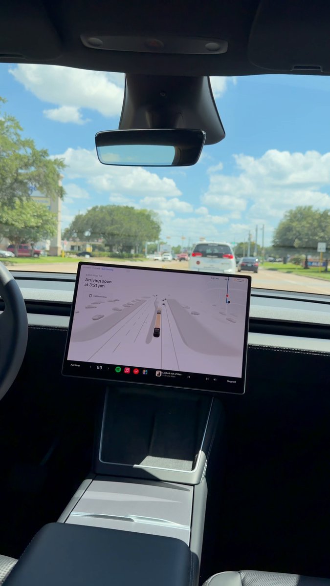 Tesla Robotaxi Blinker Sounds: 4 Details That Matter