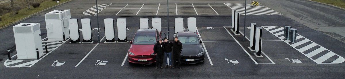 Tesla Supercharger Earns First Metrology Certification in Czech Republic