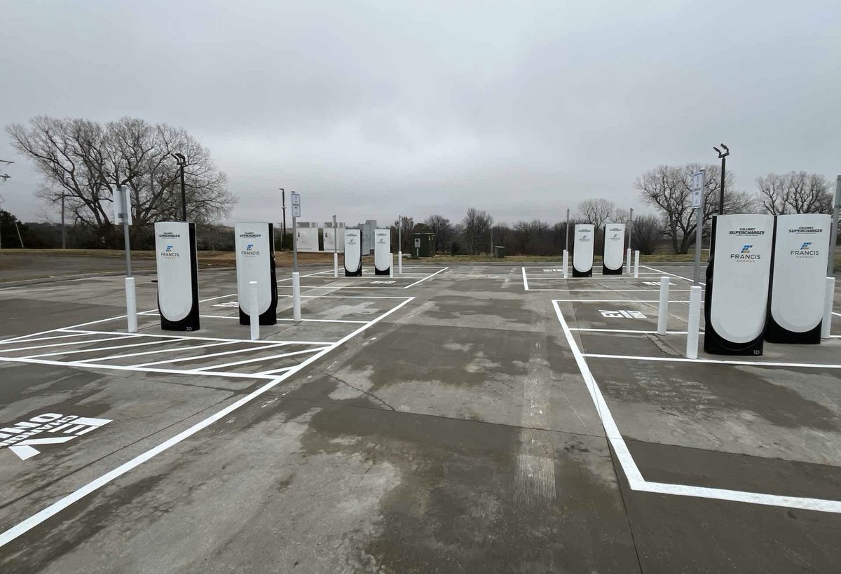 Tesla Opens New Supercharger in Calumet, OK via Francis Energy
