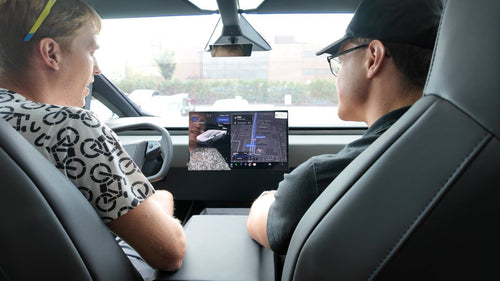 Tesla Now Includes Employee-Escorted FSD Demo at Delivery