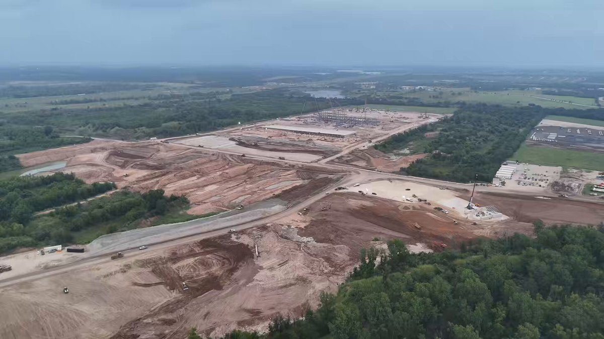 Tesla Breaks Ground on 10M/Year Optimus Factory at Giga Texas