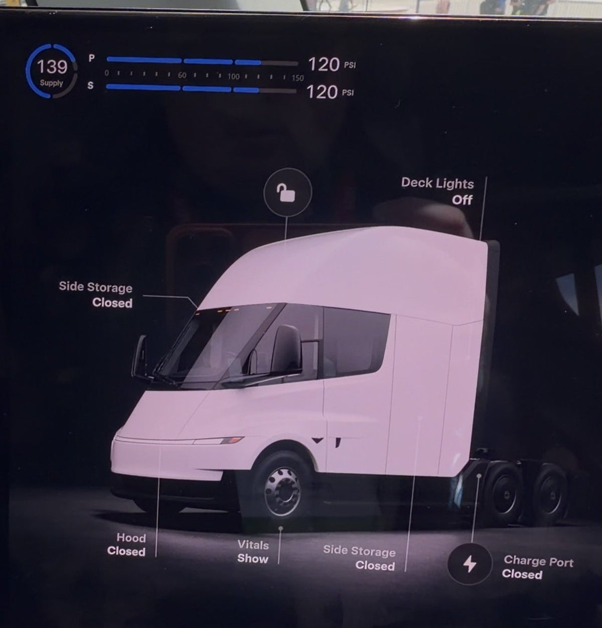 Tesla Semi Gets a Refreshed UI: What's New in the Cab