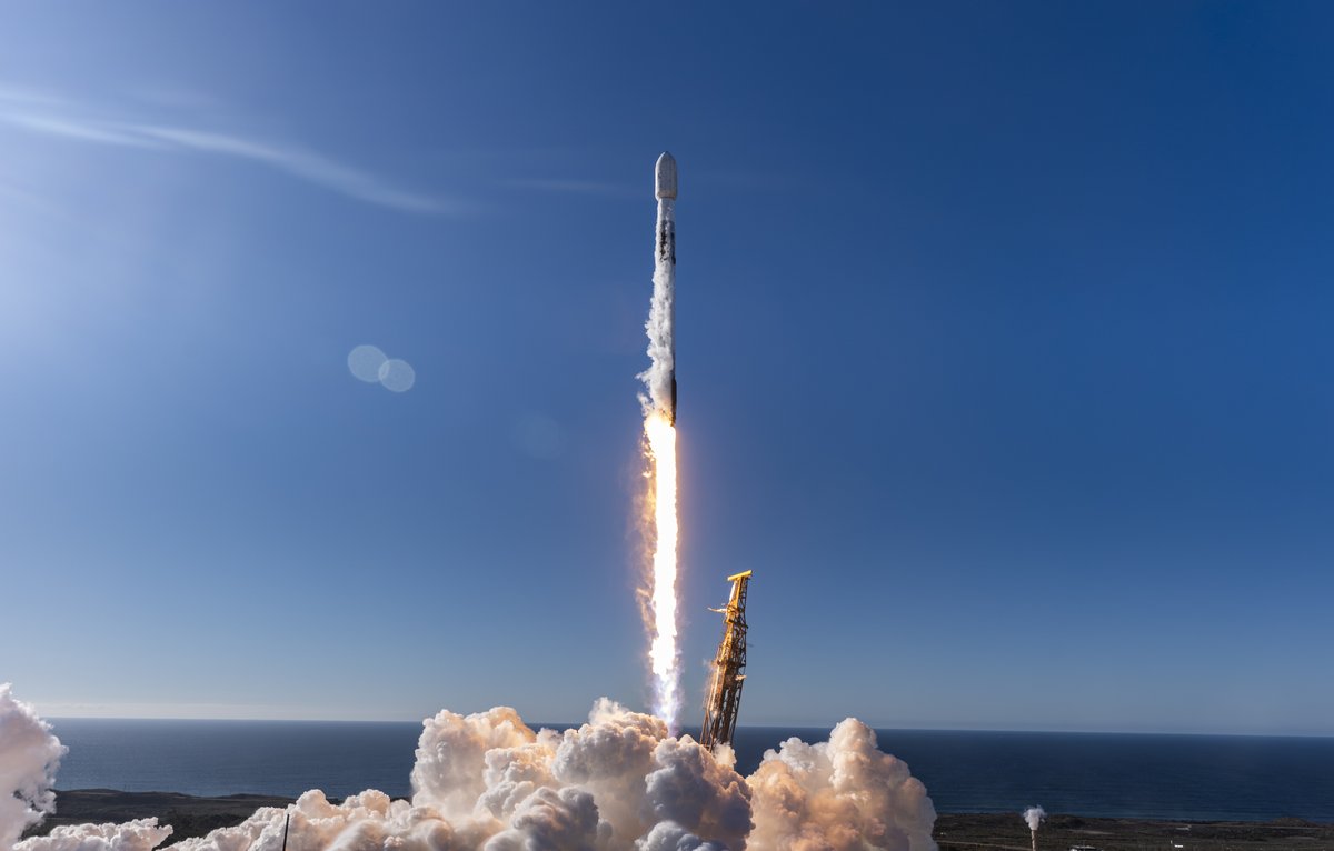 SpaceX Falcon 9 Wins $739M in National Security Launch Contracts