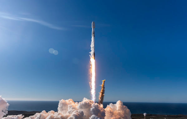 SpaceX Falcon 9 Wins $739M in National Security Launch Contracts